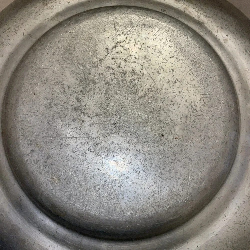 vintage hand-wrought hammered aluminum serving tray or bowl Roses Leaves‎ Detail